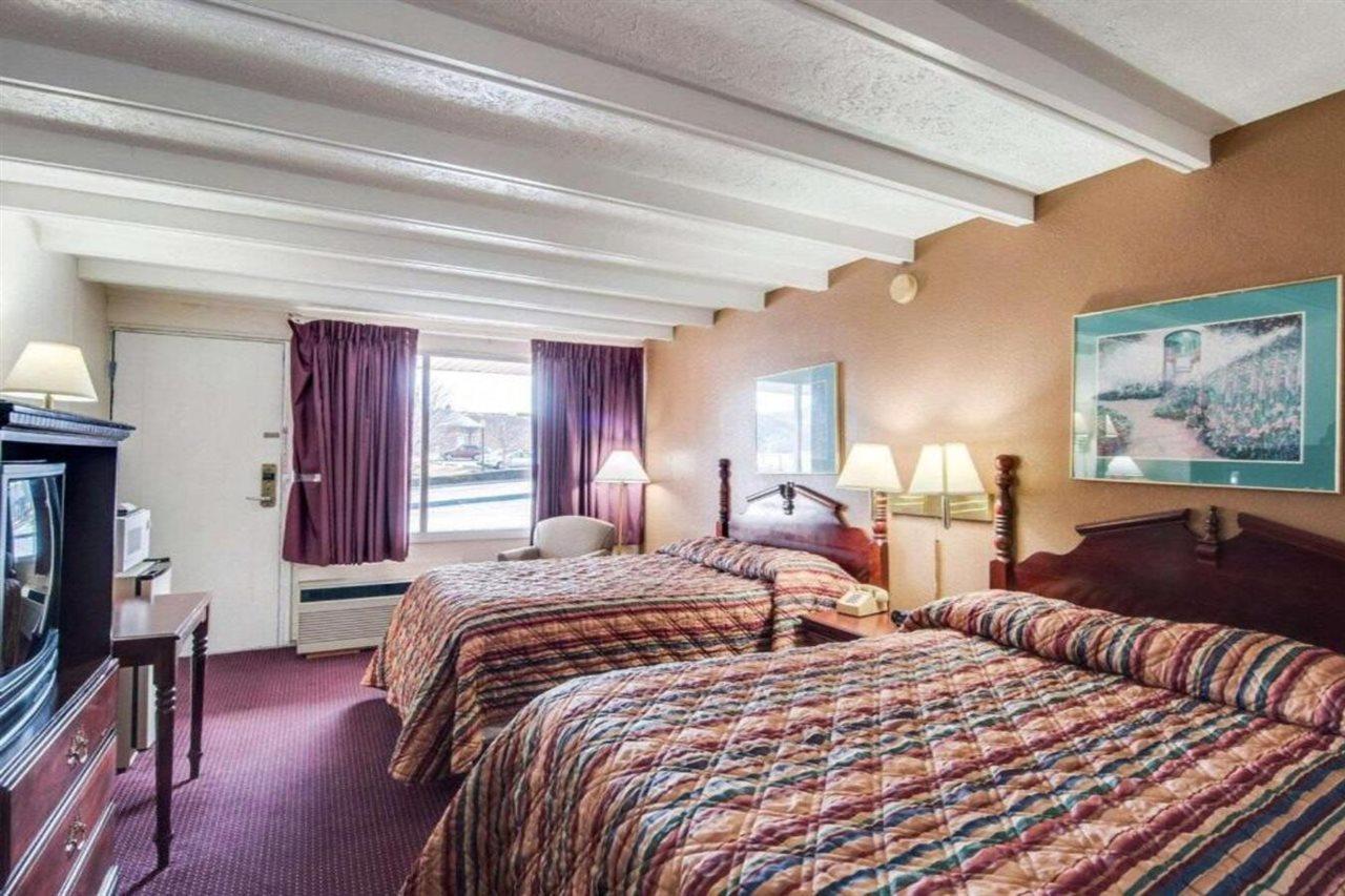 Rodeway Inn Galax Highway 58 Esterno foto